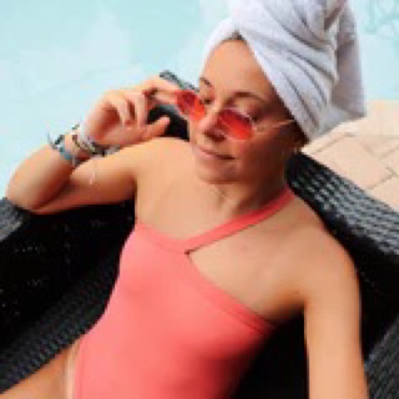 NWT Gnash Coral Ribbed One-Shoulder One Piece - Picture 3 of 6